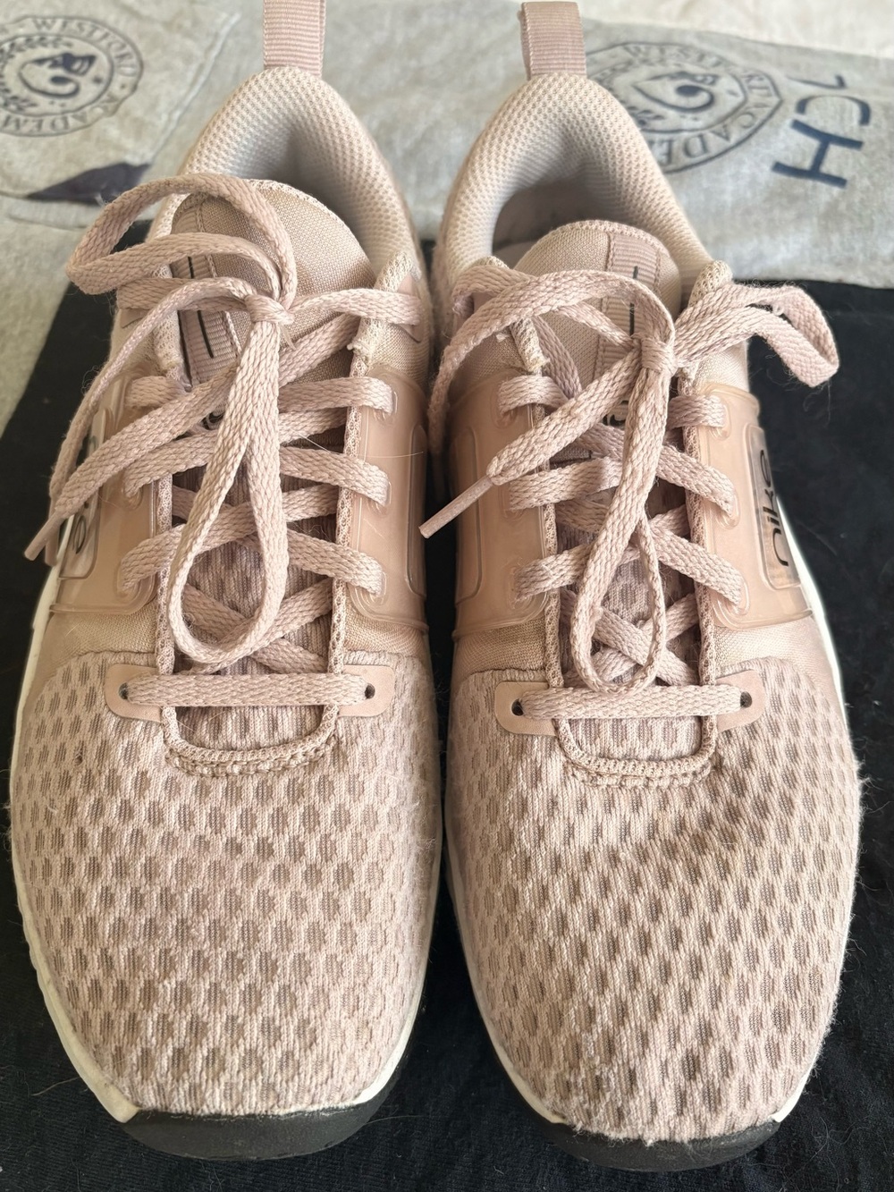 Women’s Nike Renew Pink Mauve Silver Gym Shoe Size 8
